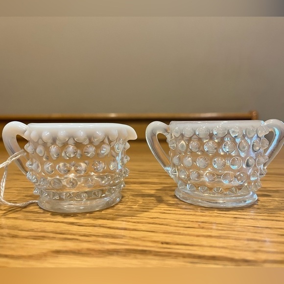 Vintage Hobnail Moonstone Opalescent Small Cream & Sugar - Picture 3 of 6
